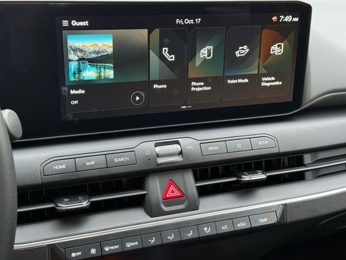 New 2025 Kia K4 LXS image 10