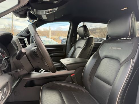 Used 2024 RAM 1500 Laramie image 12