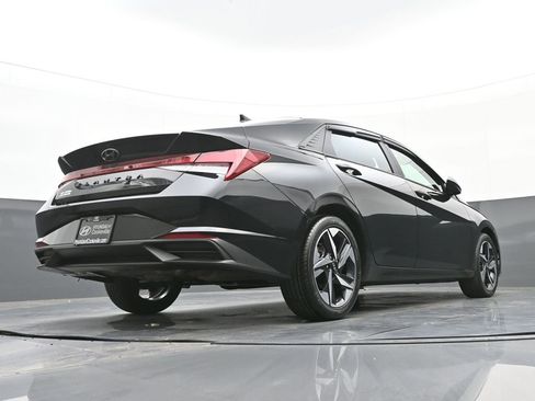 Used 2023 Hyundai Elantra SEL w/ Convenience Package image 42