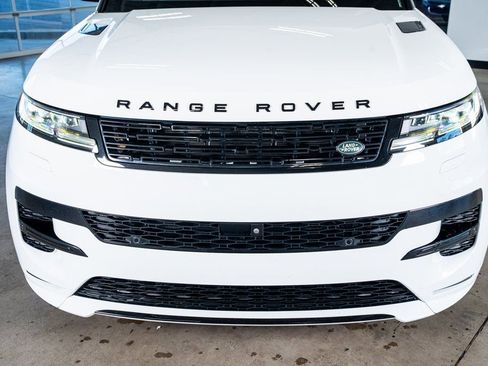 Used 2024 Land Rover Range Rover Sport Dynamic SE image 15