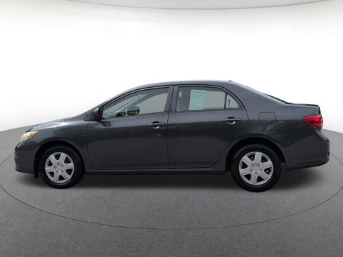Used 2010 Toyota Corolla LE FWD image 2