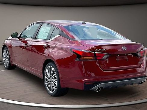New 2026 Nissan Altima 2.5 SV w/ SV Premium Package AWD/4WD image 3