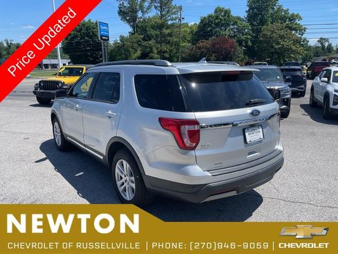 Used 2019 Ford Explorer XLT w/ Equipment Group 202A FWD image 40