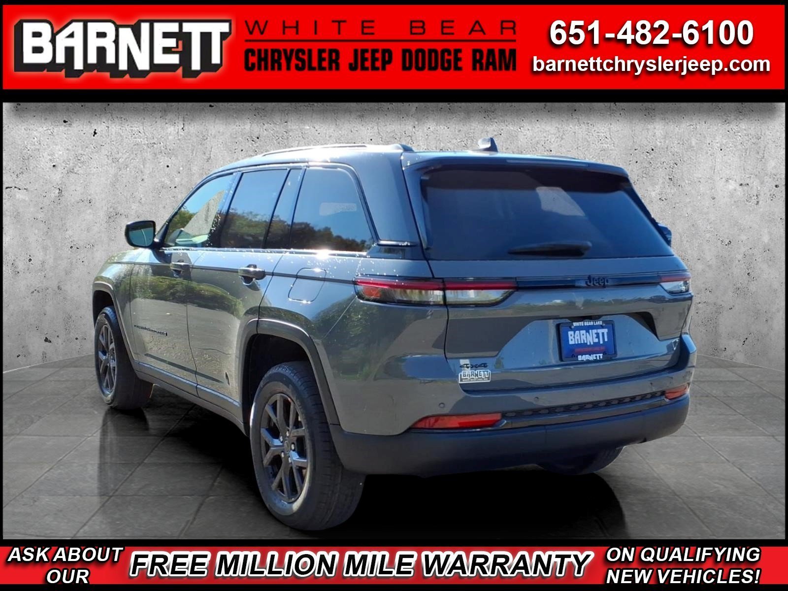 New 2027 Jeep Grand Cherokee Laredo X AWD/4WD image 4