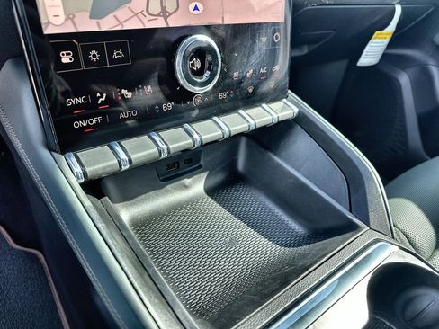 New 2026 GMC Terrain AT4 w/ Convenience Package III AWD/4WD image 27