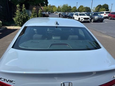 Used 2022 Honda Civic Sport image 10