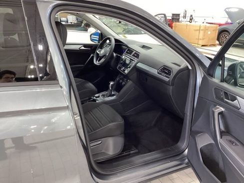 Used 2023 Volkswagen Tiguan S AWD/4WD image 11