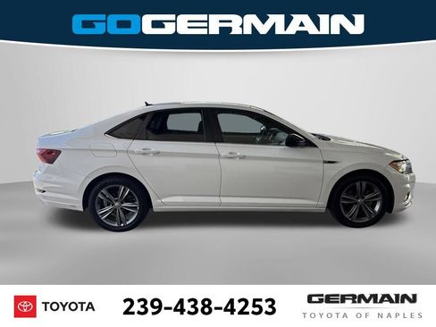 Used 2020 Volkswagen Jetta R-Line w/ R-Line Cold Weather Package FWD image 10