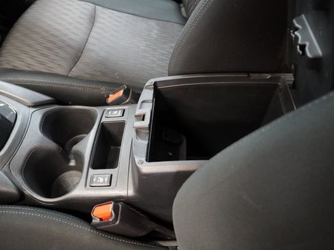 Used 2020 Nissan Rogue SV image 23