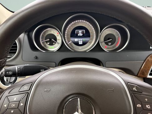 Used 2014 Mercedes-Benz C 300 4MATIC Sedan image 33