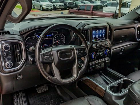 Used 2022 GMC Sierra 3500 Denali image 17