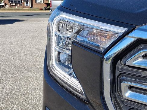 Used 2022 GMC Terrain SLT image 9