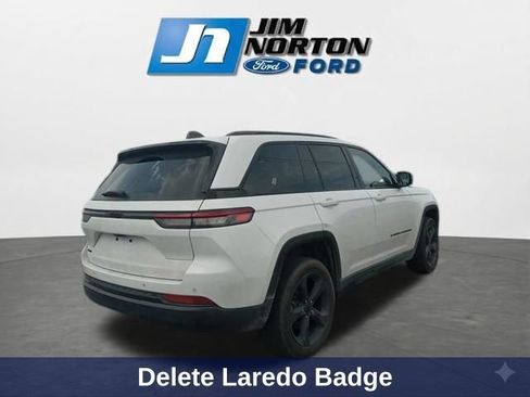 Used 2024 Jeep Grand Cherokee Altitude AWD/4WD image 11