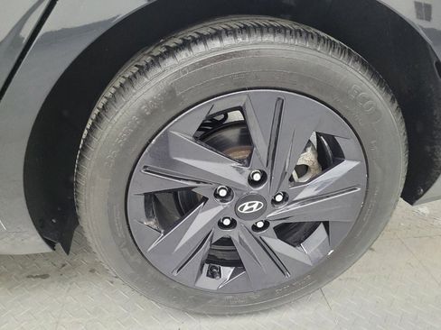 Used 2022 Hyundai Elantra SEL w/ Cargo Package image 31