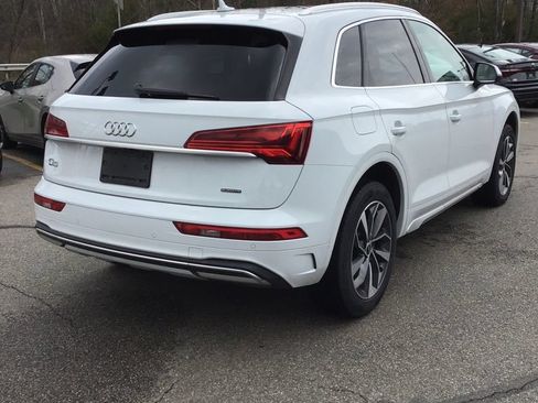 Used 2021 Audi Q5 2.0T Premium w/ Convenience Package AWD/4WD image 3