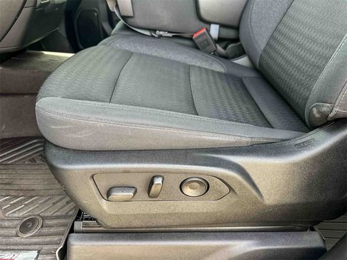 Certified 2024 Chevrolet Silverado 2500 Custom w/ Custom Value Package image 15