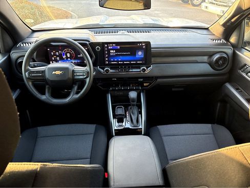 Used 2026 Chevrolet Colorado W/T w/ Advanced Trailering Package image 4