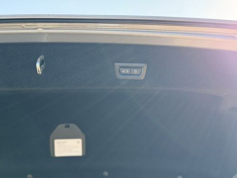 Certified 2023 BMW 760i xDrive image 19