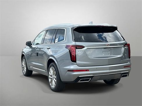 Used 2025 Cadillac XT6 Premium Luxury w/ Technology Package image 16