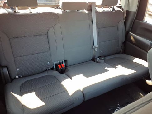 Used 2022 Chevrolet Silverado 2500 Custom w/ Custom Value Package image 21