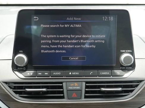 Used 2024 Nissan Altima 2.5 SV FWD image 3