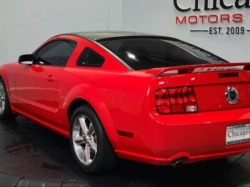 Used 2006 Ford Mustang GT RWD image 9