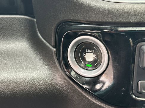 Used 2022 GMC Sierra 1500 Elevation w/ Elevation Premium Package image 33