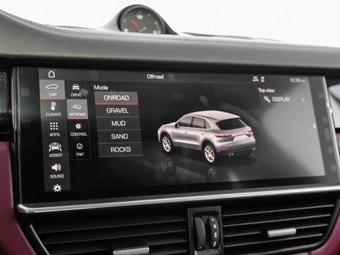 Used 2019 Porsche Cayenne image 40