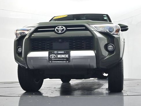 Used 2022 Toyota 4Runner TRD Off-Road Premium AWD/4WD image 47