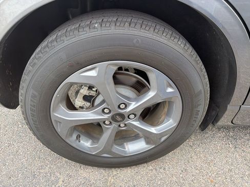 Used 2023 Ford Escape ST-Line w/ Tech Pack #1 FWD image 9