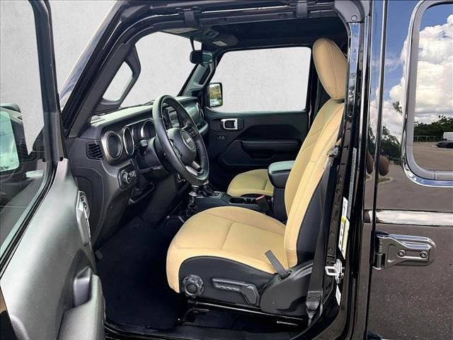 Used 2019 Jeep Wrangler Unlimited Sport S AWD/4WD image 24