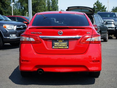Used 2015 Nissan Sentra SR w/ SR Premium Package FWD image 4