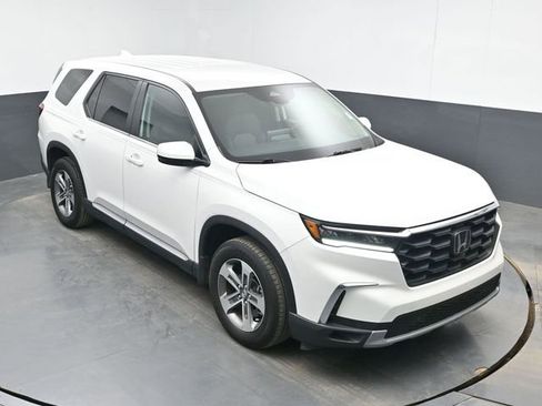 Used 2025 Honda Pilot EX-L image 35