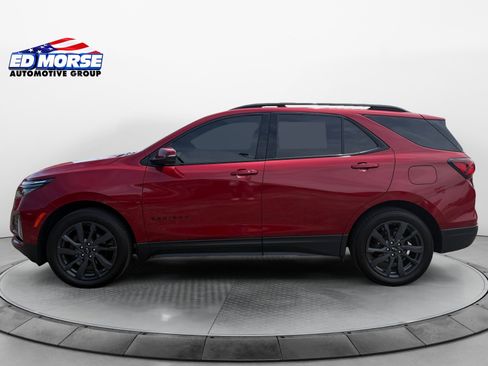 Used 2023 Chevrolet Equinox RS w/ RS Leather Package AWD/4WD image 2