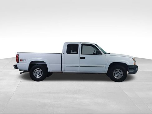 Used 2003 Chevrolet Silverado 1500 LS w/ Off-Road Package AWD/4WD image 13