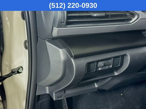 Used 2025 Subaru Crosstrek 2.0i Premium image 11