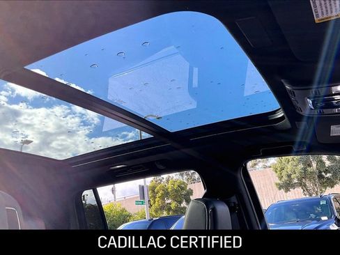 Certified 2025 Cadillac Escalade ESV Premium Luxury image 13