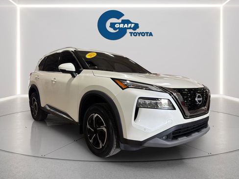 Used 2021 Nissan Rogue SL w/ Premium Package AWD/4WD image 5