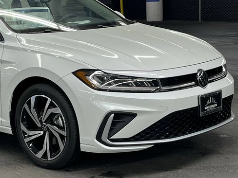 New 2026 Volkswagen Jetta SEL FWD image 40