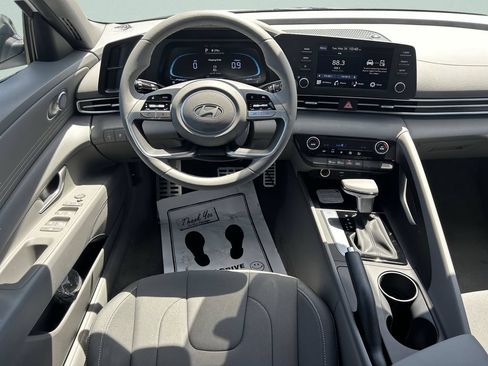 New 2026 Hyundai Elantra Sport FWD image 16
