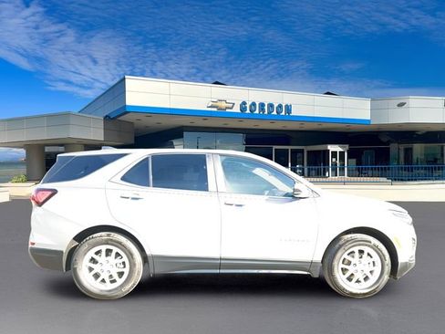 Used 2023 Chevrolet Equinox LT image 5