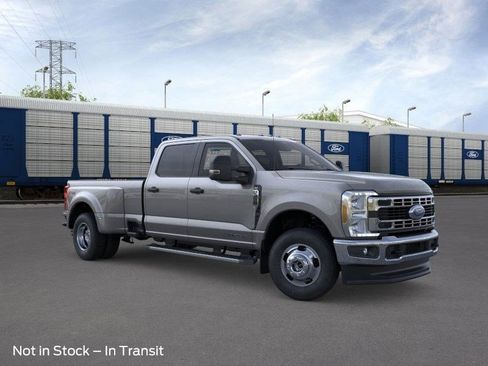 New 2026 Ford F350 XLT image 30