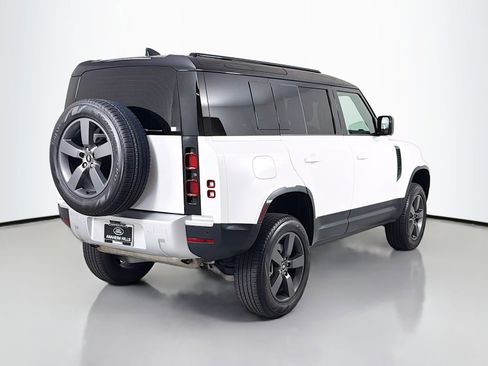 Certified 2025 Land Rover Defender 110 S AWD/4WD image 5