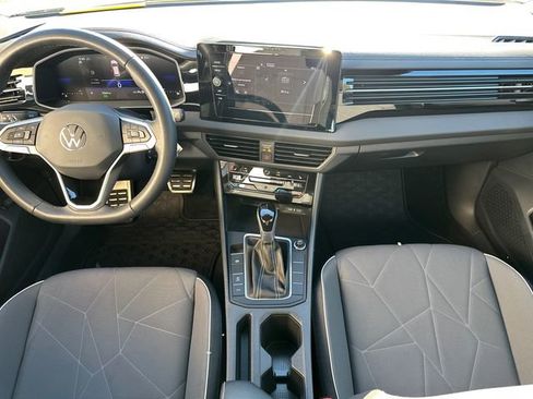 Used 2025 Volkswagen Jetta Sport image 15