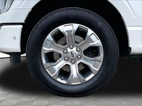Certified 2022 Ford F150 Platinum w/ Equipment Group 701A High AWD/4WD image 9