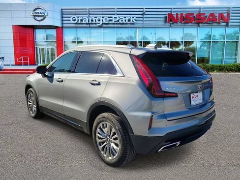 Used 2024 Cadillac XT4 Premium Luxury FWD image 3