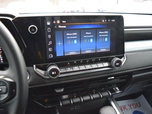 Used 2023 Chevrolet Colorado LT w/ LT Convenience Package II image 27