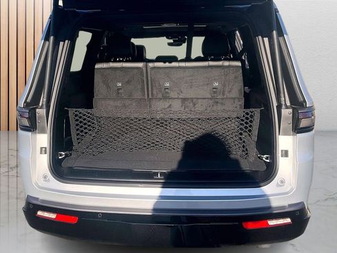 New 2026 Jeep Grand Wagoneer L Limited AWD/4WD image 27