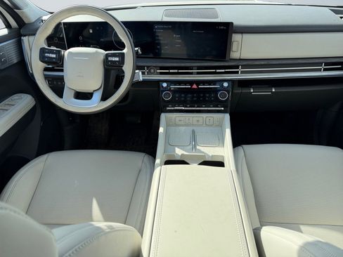 Used 2025 Hyundai Santa Fe Calligraphy image 12
