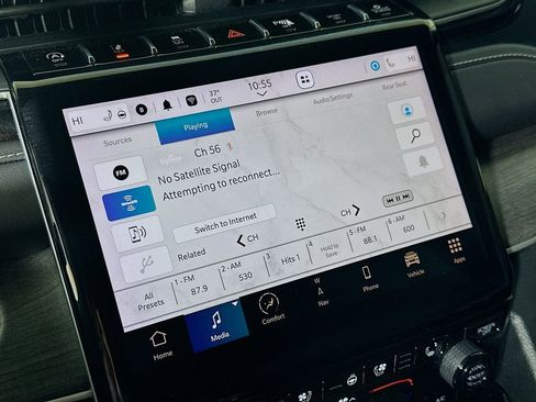 Used 2023 Jeep Grand Cherokee L Limited w/ Luxury Tech Group II image 32